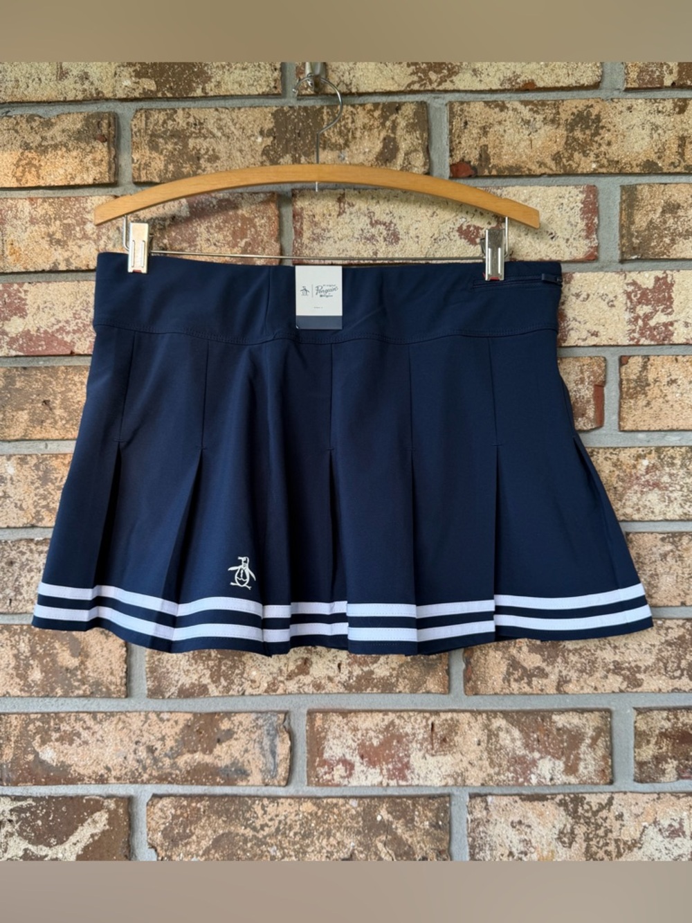Penguin Skort Women’s Size Large NWT Navy Blue So Cute Beautiful Condition!